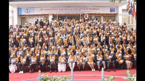 Dignitaries at the CMS Kanpur Road in Lucknow to attend the ‘24th International Conference of Chief Justices of the world’. (Sourced)