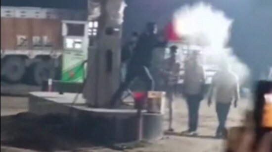 On Wednesday JD-U tried to set a police officer and her team ablaze by spraying petrol on them (Twitter Photo)
