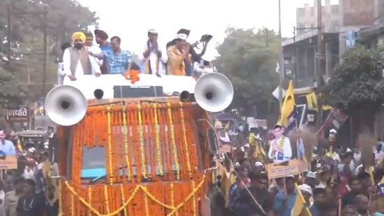 AAP Convener and Delhi chief minister Arvind Kejriwal, along with Punjab chief minister Bhagwant Mann, holds roadshow in Chhattisgarh's Akaltara on Friday AAP Convener and Delhi chief minister Arvind Kejriwal, along with Punjab chief minister Bhagwant Mann, holds roadshow in Chhattisgarh's Akaltara on Friday