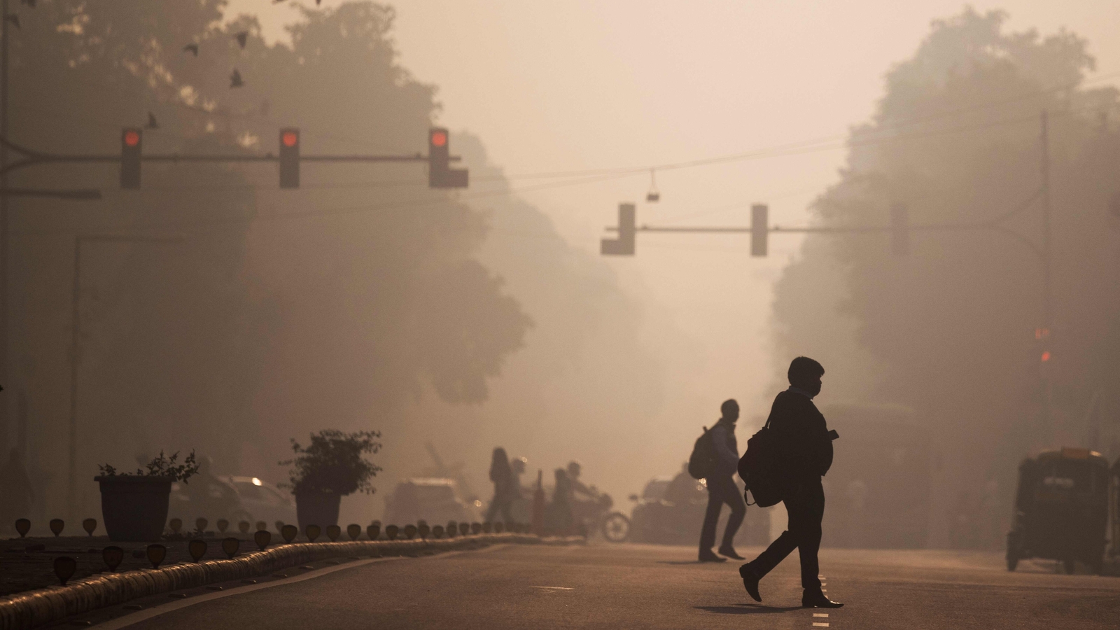 Delhi pollution LIVE news: Air quality remains in severe category - Vimarsana News