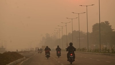 Delhi’s air quality index on Saturday was 413. (Vipin Kumar/HT Photo) Delhi’s air quality index on Saturday was 413. (Vipin Kumar/HT Photo)