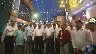 Laxmi Road, Kumthekar Road and Bajirao Road have been beautified with attractive electric lighting by the Federation of Trade Association of Pune, United Retail Trade and Garment Association, and Pune Saraf Association. (HT PHOTO)