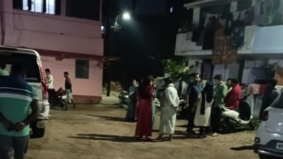 People in Bihar's Patna waited outside their homes following the tremors caused by a strong earthquake in the Himalayan country of Nepal. (Santosh Kumar/HT photo) People in Bihar's Patna waited outside their homes following the tremors caused by a strong earthquake in the Himalayan country of Nepal. (Santosh Kumar/HT photo)