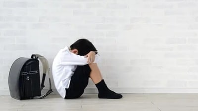 Childhood Depression is common in kids. Sometimes a child may go through prolonged sadness or mood swings – parents and caregivers should point out the signs and symptoms of Childhood Depression at an early stage to get it diagnosed. Therapist Maythal Eshaghian shared a few signs of Childhood Depression we should know about. (Unsplash) Childhood Depression is common in kids. Sometimes a child may go through prolonged sadness or mood swings – parents and caregivers should point out the signs and symptoms of Childhood Depression at an early stage to get it diagnosed. Therapist Maythal Eshaghian shared a few signs of Childhood Depression we should know about. (Unsplash)