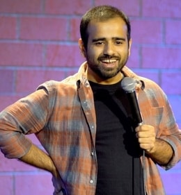 Comedian Gaurav Kapoor incorporates various facets of living in Delhi, in his stand-up. Comedian Gaurav Kapoor incorporates various facets of living in Delhi, in his stand-up.
