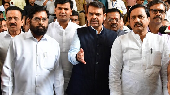 Maharashtra CM Eknath Shinde and Deputy CM Devendra Fadnavis along with other leaders.