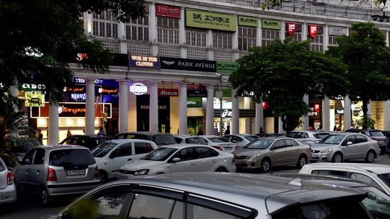 Cars parked at Connaught place in New Delhi. (Arvind Yadav/HT PHOTO)