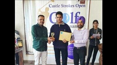 Led by Arman Singh Virk, Yadawindra Public School, Mohali, won an inter-school junior golf tournament held at the Mohali Golf Range on Sunday. (HT Photo)