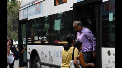 Navi Mumbai Municipal Corporation is set to announce free travel for Senior Citizens in Navi Mumbai Municipal Transport buses from Diwal . in Navi Mumbai, India, on Saturday, November 4, 2023. (Bachchan Kumar/ HT PHOTO) Navi Mumbai Municipal Corporation is set to announce free travel for Senior Citizens in Navi Mumbai Municipal Transport buses from Diwal . in Navi Mumbai, India, on Saturday, November 4, 2023. (Bachchan Kumar/ HT PHOTO)