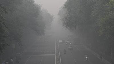 New Delhi, India - Nov. 5, 2023: Thick layer of smog on Tilak Marg near Supreme Court as Delhi's air quality remains very poor, in New Delhi, India, on Sunday, November 5, 2023. (Photo by Arvind Yadav/ Hindustan Times) (Hindustan Times) New Delhi, India - Nov. 5, 2023: Thick layer of smog on Tilak Marg near Supreme Court as Delhi's air quality remains very poor, in New Delhi, India, on Sunday, November 5, 2023. (Photo by Arvind Yadav/ Hindustan Times) (Hindustan Times)