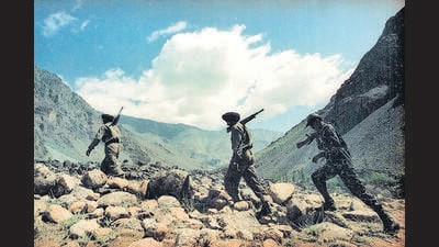 The reunion was a travel back in time. Memories of daring the enemy on the line of control, combating insurgents in the North-East and the inhospitable survival in arctic conditions of Siachen glacier were rekindled. (HT File Photo)