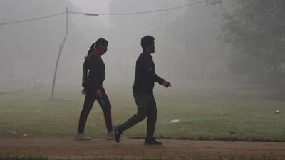 At Tau Devi Lal Samriti Park in Gurugram’s Sector 23 on Monday morning. Air quality in the city remained in the very poor category with an average air quality index (AQI) reading of 373. (Parveen Kumar/HT Photo) At Tau Devi Lal Samriti Park in Gurugram’s Sector 23 on Monday morning. Air quality in the city remained in the very poor category with an average air quality index (AQI) reading of 373. (Parveen Kumar/HT Photo)