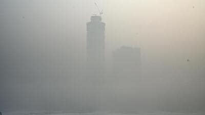 Delhi’s average air quality index has remained in severe category for the past five days. (Sunil Ghosh) Delhi’s average air quality index has remained in severe category for the past five days. (Sunil Ghosh)