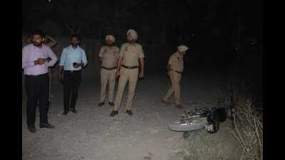Investigators said Manjeet and his accomplice, who fled, were tasked by gangsters Goldy Brar and Saba USA to eliminate a Zirakpur-based businessman. (HT Photo) Investigators said Manjeet and his accomplice, who fled, were tasked by gangsters Goldy Brar and Saba USA to eliminate a Zirakpur-based businessman. (HT Photo)