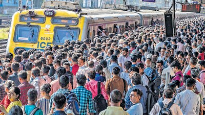 Mumbai, India - Oct. 27, 2023: Huge crowed at Borivali railway station during morning office time, The Western Railways on Friday has cancelled over 100 up and down local trains across various destinations between Churchgate and Virar on Mumbai’s Western Suburban Railway. These trains have been cancelled as it is undertaking mega block on October 27 in connection with the construction of the sixth railway line between Khar and Goregaon railway stations in Mumbai, India, on Friday, October 27, 2023. (Photo by Satish Bate/ Hindustan Times) (Hindustan Times) Mumbai, India - Oct. 27, 2023: Huge crowed at Borivali railway station during morning office time, The Western Railways on Friday has cancelled over 100 up and down local trains across various destinations between Churchgate and Virar on Mumbai’s Western Suburban Railway. These trains have been cancelled as it is undertaking mega block on October 27 in connection with the construction of the sixth railway line between Khar and Goregaon railway stations in Mumbai, India, on Friday, October 27, 2023. (Photo by Satish Bate/ Hindustan Times) (Hindustan Times)