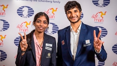 Chess Grand Master Vidit Gujrathi and Vaishali Rameshbabu pose for pictures at the 2023 FIDE Grand Swiss (PTI)