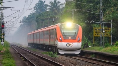 Vande Bharat Express passing through a station in Kerala. (X/@RailMinIndia) Vande Bharat Express passing through a station in Kerala. (X/@RailMinIndia)