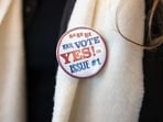 A woman wears a pro-choice button to a canvassing meeting ahed of the election in Columbus, Ohio on November 5, 2023. As the clock ticks down on a high-stakes vote in the US state of Ohio, activists are out in force urging voters to decide whether to explicitly enshrine the right to abortion in the state constitution. (Photo by Megan JELINGER / AFP) A woman wears a pro-choice button to a canvassing meeting ahed of the election in Columbus, Ohio on November 5, 2023. As the clock ticks down on a high-stakes vote in the US state of Ohio, activists are out in force urging voters to decide whether to explicitly enshrine the right to abortion in the state constitution. (Photo by Megan JELINGER / AFP)