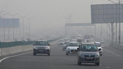 Heavy smog in New Delhi on Tuesday. (Raj K Raj/HT PHOTO) Heavy smog in New Delhi on Tuesday. (Raj K Raj/HT PHOTO)
