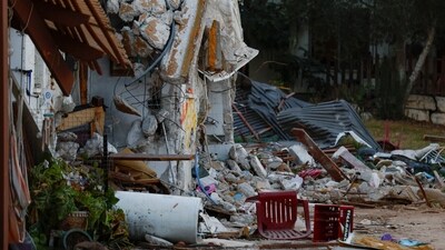 Damage is pictured in Kibbutz Kfar Aza following the October attack by Hamas gunmen from the Gaza Strip, in southern Israel, November 5, 2023 (REUTERS/Evelyn Hockstein) (REUTERS)