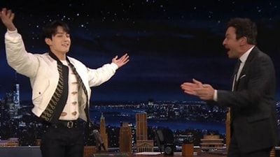 Jung Kook appeared on The Tonight Show Starring Jimmy Fallon to celebrate the release of his first-ever solo album, Golden (@FallonTonight/X) Jung Kook appeared on The Tonight Show Starring Jimmy Fallon to celebrate the release of his first-ever solo album, Golden (@FallonTonight/X)