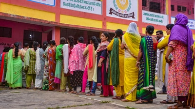 There are 40 lakh, 78 thousand, and 681 voters in this phase. Of these, there are 19 lakh, 93 thousand, 937 male voters and 20 lakh, 84 thousand, 675 female voters. (PTI)