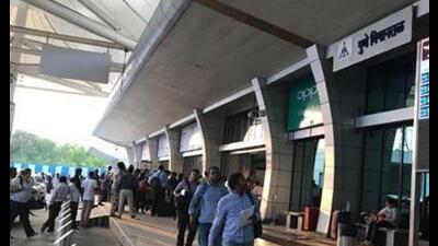 Several flights from Pune airport were delayed on Tuesday leaving passengers face prolonged wait. ((PIC FOR REPRESENTATION))
