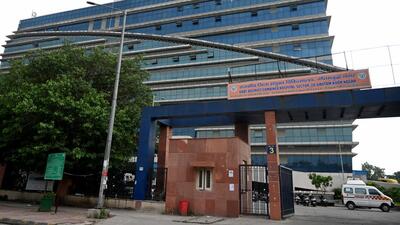 Similar incidents have reportedly happened in the hospital in the past and water pipes from toilets, and latches of doors and windows have also been stolen. (HT Photo) Similar incidents have reportedly happened in the hospital in the past and water pipes from toilets, and latches of doors and windows have also been stolen. (HT Photo)