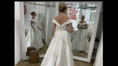 Snapshot of the woman in the wedding gown. (Instagram/@Tessa Coates) Snapshot of the woman in the wedding gown. (Instagram/@Tessa Coates)