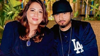 Singer-rapper Yo Yo Honey Singh with wife Shalini Talwar in happy times.