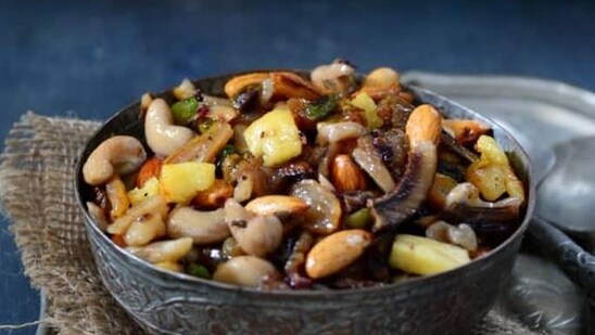 Shufta (Kashmir): A delightful sweet dish created by combining an assortment of mixed dry fruits and spices, coated with a sugar syrup for a flavorful treat.(Pinterest)