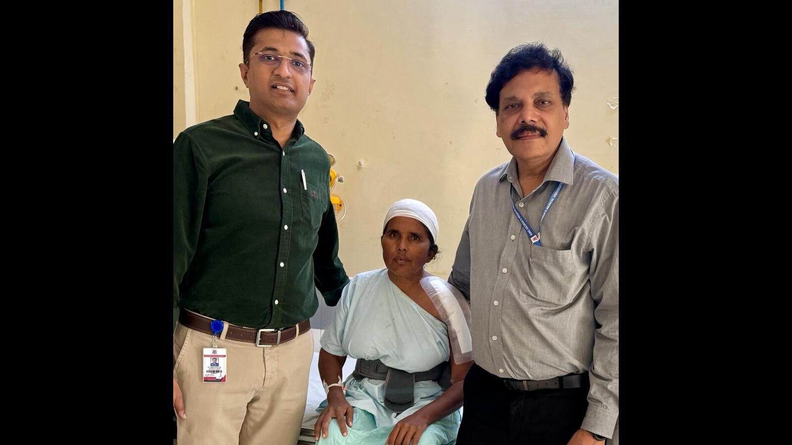KGMU conducts first reverse shoulder arthroplasty - Vimarsana News