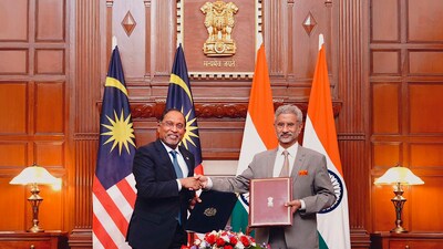 External affairs minister S Jaishankar with Malaysina foreign minister Zambry Abd Kadir at the 6th India-Malaysia Joint Commission Meeting in New Delhi on November 7. (PTI) External affairs minister S Jaishankar with Malaysina foreign minister Zambry Abd Kadir at the 6th India-Malaysia Joint Commission Meeting in New Delhi on November 7. (PTI)