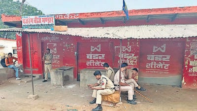 Police personnel deployed at Rathaul Ka Pura in Madhya Pradesh’s Morena district. (HT photo) Police personnel deployed at Rathaul Ka Pura in Madhya Pradesh’s Morena district. (HT photo)