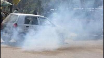 The Gautam Budh Nagar traffic police has issued as many as 32,000 e-fines, including 991 for air pollution, and seized 126 vehicles for violations of traffic rules in the first week of November, observed in the district as road safety month. (HT Archive) The Gautam Budh Nagar traffic police has issued as many as 32,000 e-fines, including 991 for air pollution, and seized 126 vehicles for violations of traffic rules in the first week of November, observed in the district as road safety month. (HT Archive)