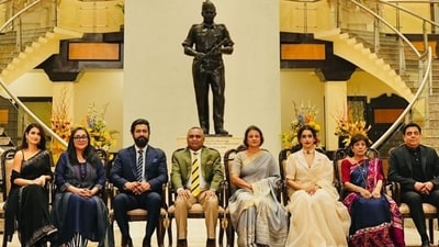 Vicky Kaushal also wrote in his caption, "We are ever so grateful for the constant support and encouragement of the Indian Army. Also having Sam’s family with us, just made the evening more special. A big thank you to all of you for giving so much love to our Trailer. There’s a lot more coming your way!" Vicky Kaushal also wrote in his caption, "We are ever so grateful for the constant support and encouragement of the Indian Army. Also having Sam’s family with us, just made the evening more special. A big thank you to all of you for giving so much love to our Trailer. There’s a lot more coming your way!"