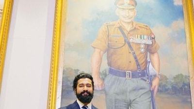Vicky Kaushal wrote in his caption, "An extremely special day for Team Sam Bahadur'! Honoured to have unveiled the trailer to the world in the presence of our Army Chief General Manoj Pande Sir and all the respected officers and that too at The Manekshaw Centre in Delhi." The actor posted with a portrait of Sam Manekshaw in one of the photos he posted. Vicky Kaushal wrote in his caption, "An extremely special day for Team Sam Bahadur'! Honoured to have unveiled the trailer to the world in the presence of our Army Chief General Manoj Pande Sir and all the respected officers and that too at The Manekshaw Centre in Delhi." The actor posted with a portrait of Sam Manekshaw in one of the photos he posted. 