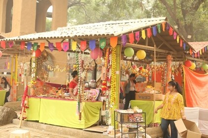 This event has handloom and handicrafts Diwali decor items on sale. This event has handloom and handicrafts Diwali decor items on sale.