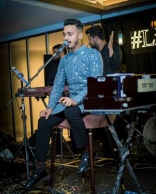 Singer Sahil Sagar will be singing a tribute to Ustad Nusrat Fateh Ali Khan. Singer Sahil Sagar will be singing a tribute to Ustad Nusrat Fateh Ali Khan.