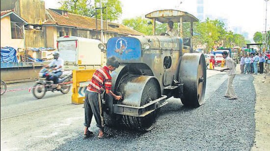 BMC cancels SoBo contractor’s road tenders, imposes ₹50-crore fine