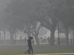 Thick layer of smog at Kartavya Path as Delhi's air quality continued to deteriorate. (Arvind Yadav/ HT Photo) Thick layer of smog at Kartavya Path as Delhi's air quality continued to deteriorate. (Arvind Yadav/ HT Photo)