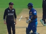 Kane Williamson (L) chats with Angelo Mathews as the Sri Lanka batter walks out to bat Kane Williamson (L) chats with Angelo Mathews as the Sri Lanka batter walks out to bat