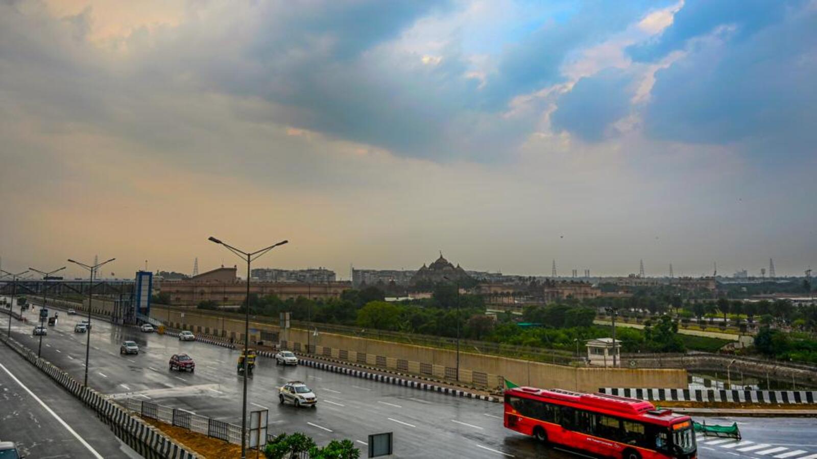 Delhi govt defers odd-even plan after rains improve AQI; review after Diwali - Vimarsana News