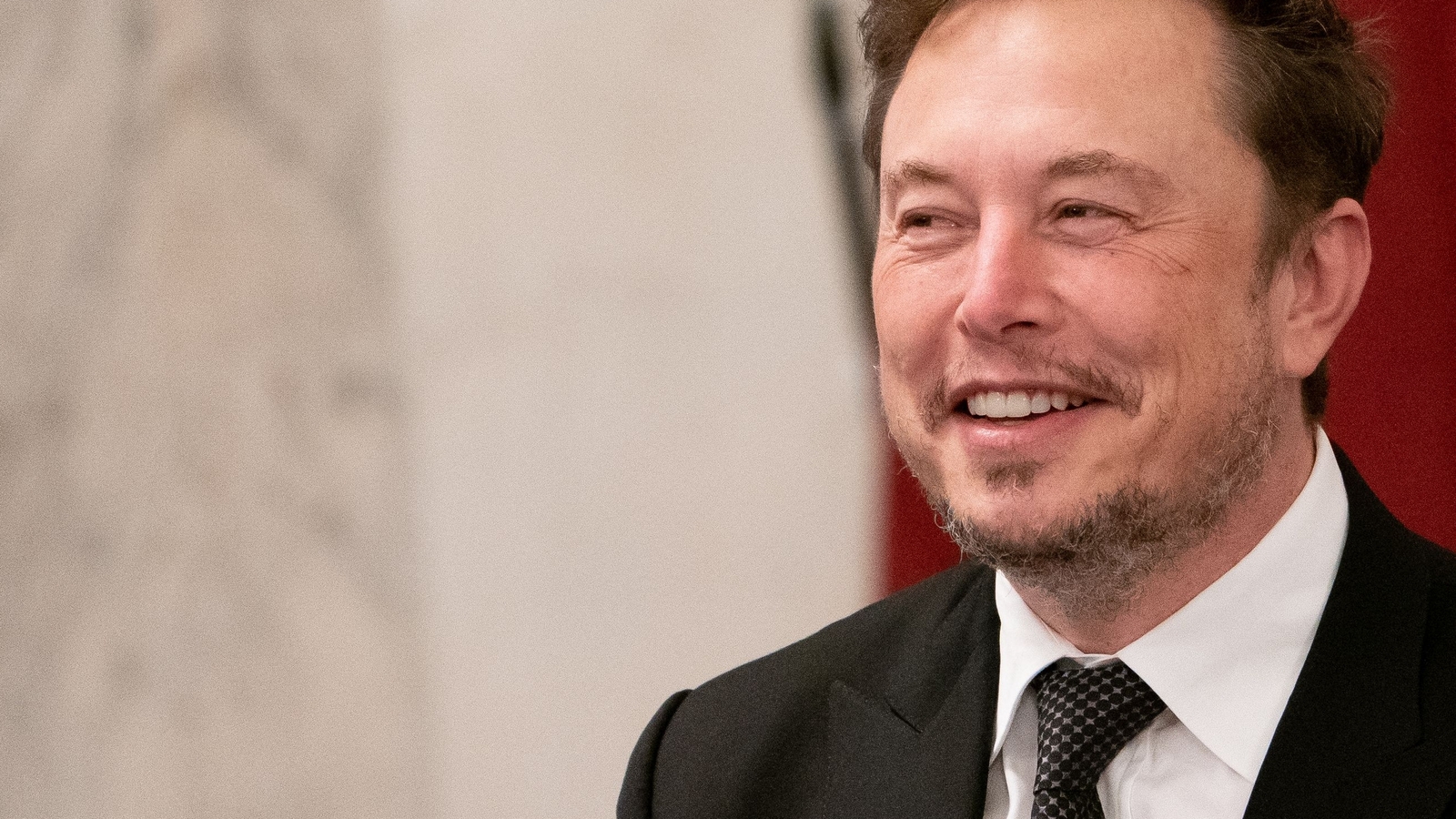 Elon Musk biopic rights clinched by A24, Darren Aronofsky to direct - Vimarsana News