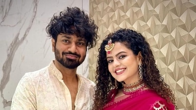 Palak Muchhal celebrates her first Diwali with husband Mithoon Palak Muchhal celebrates her first Diwali with husband Mithoon