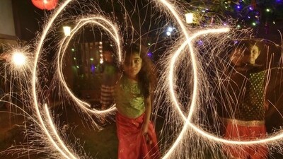 The civic body underscored the health risks posed by polluted air, particularly to children, pregnant women, senior citizens, and individuals with respiratory illnesses. (File) (Arijit Sen/HT Photo)