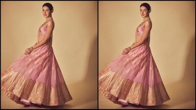 On Friday, Shanaya gave her fans a sweet surprise as the actress took to Instagram and uploaded a series of pictures accompanied by the caption "Have a happy and blessed Dhanteras! (Instagram/@shanayakapoor02)