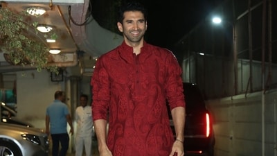 Aditya Roy Kapur also joined Ananya Panday at Sara Ali Khan's Diwali bash. Sara and Aditya are part of Anurag Basu's upcoming film. Metro... In Dino. He arrived for the party in a maroon kurta pyjama. Aditya Roy Kapur also joined Ananya Panday at Sara Ali Khan's Diwali bash. Sara and Aditya are part of Anurag Basu's upcoming film. Metro... In Dino. He arrived for the party in a maroon kurta pyjama. 