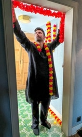 KSHMR decorates the door with a toran (Soumya/HT) KSHMR decorates the door with a toran (Soumya/HT)