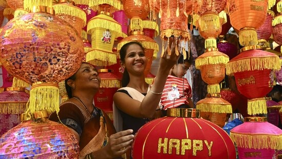 This year witnessed a notable surge in gold prices, which surged near the Shradh period. This increase in gold prices led to an early surge in consumer interest, prompting purchases well before the onset of the festive season.&nbsp;(PTI)